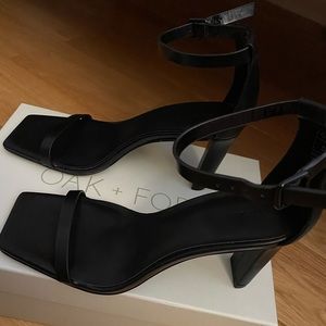 Oak+Fort Black Square Heels